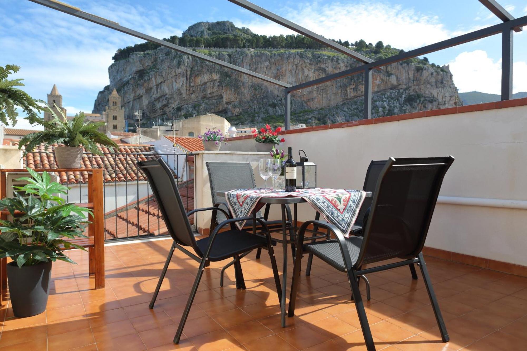 Terrazza Del Cortile - By Vacation Service เชฟาลู ภายนอก รูปภาพ