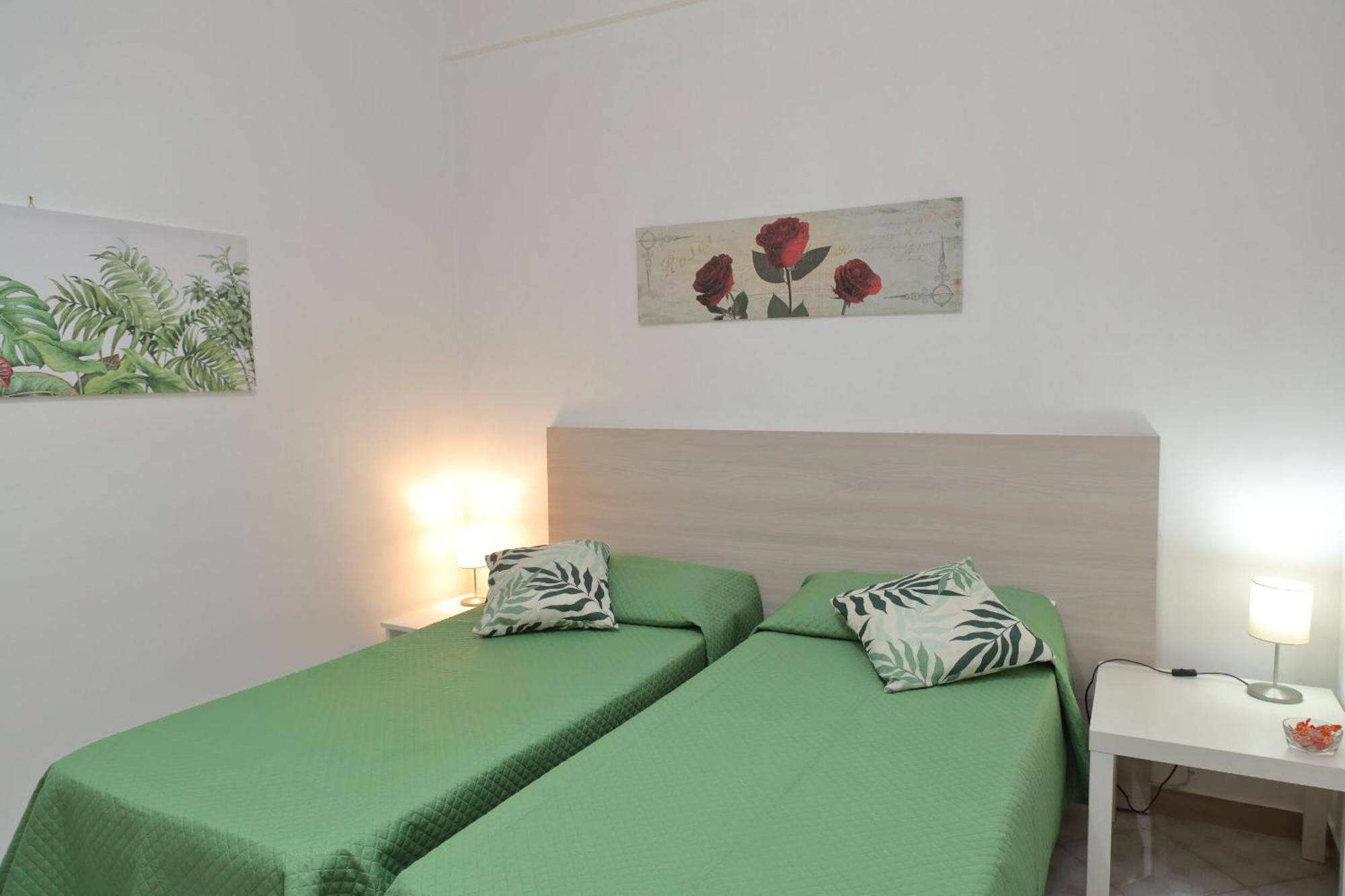 Terrazza Del Cortile - By Vacation Service เชฟาลู ภายนอก รูปภาพ